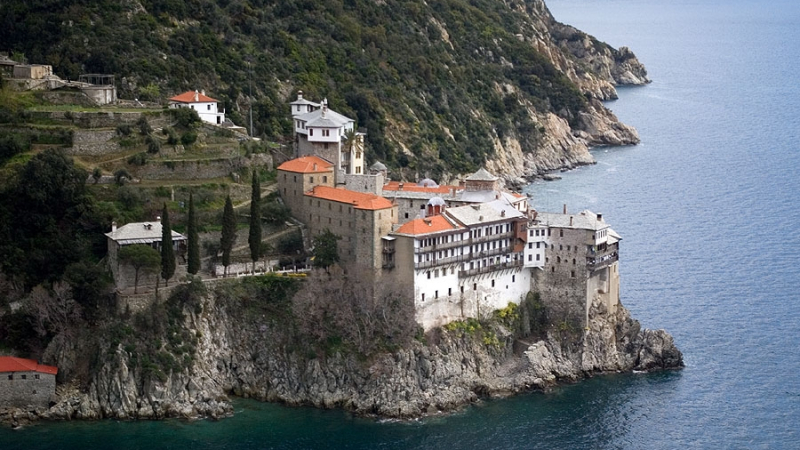 В Света гора монасите се страхуват от нов гръцки закон