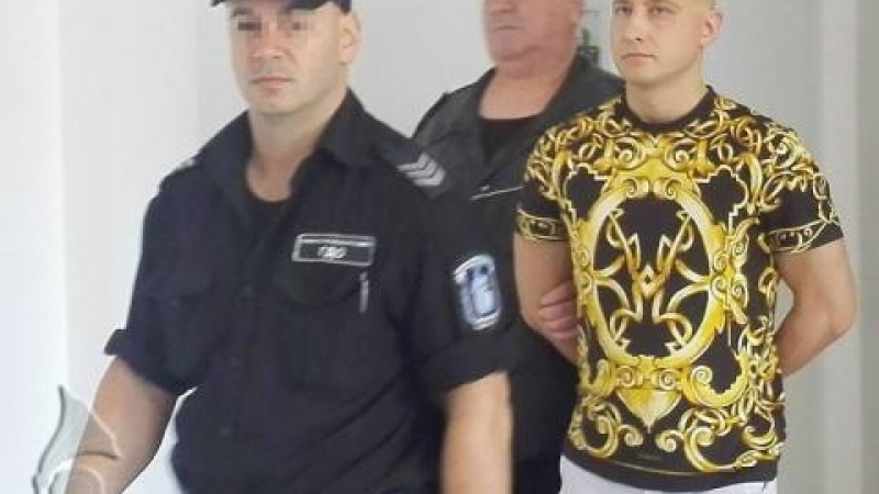Освободиха руския секс гуру от Бургаския затвор