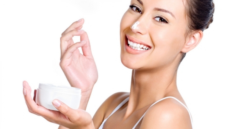 Козметолозите на REFAN съветват: Погрижете се за кожата преди първите бръчки