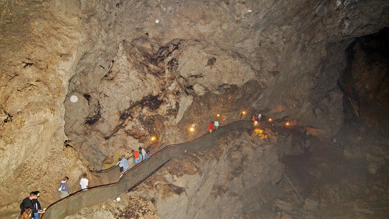 Мистериозна и призрачна: Най-страховитата пещера в България крие неподозирани и смъртоносни тайни!  