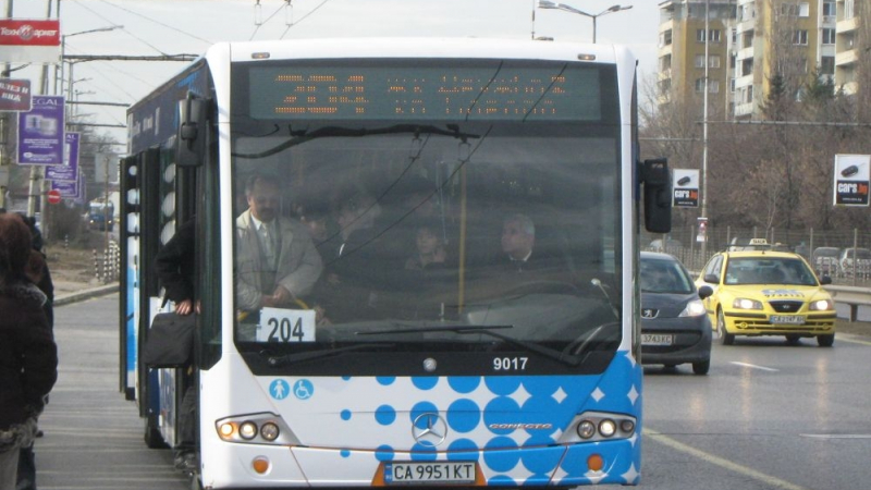 Масово тестване за К-19 на шофьорите от градския транспорт в София