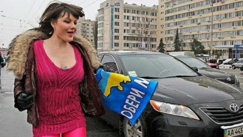 Скандал: Реклама на секс туризъм в Украйна взриви мрежата (ВИДЕО)