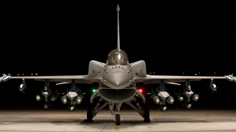 Гръцките изтребители ще бъдат модернизирани до супермодерния вариант F-16V