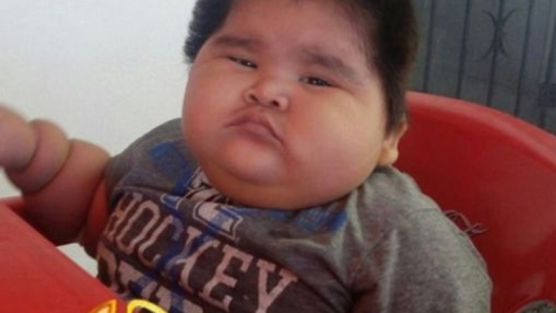 Най-дебелото момченце в света тежи колкото 9-годишно дете, а е само на 10 месеца (СНИМКИ)