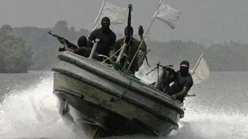 Пирати нападнаха кораб край Нигерия, взеха заложници