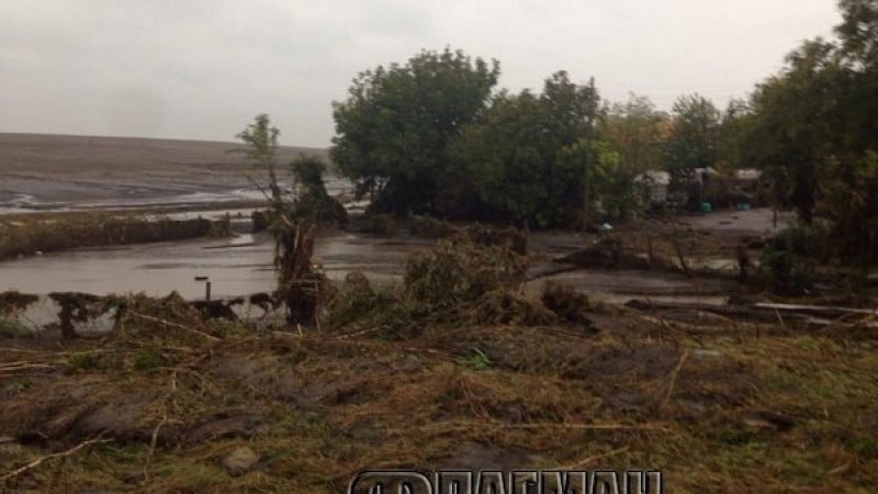 Дъщерята на изчезналата в стихията край Бургас Стоянка с отчаян призив: Помогнете ни да я открием