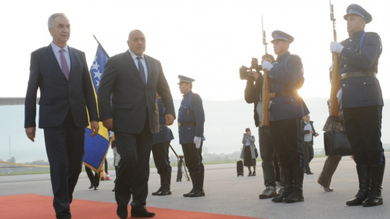 Премиерът Борисов пристигна в Сараево (СНИМКИ)
