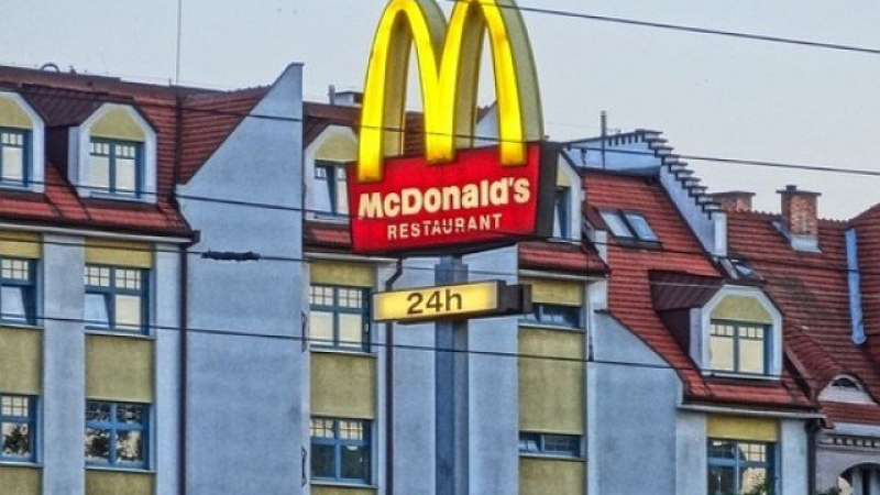 McDonald’s промени името си в Китай на „Златни арки”