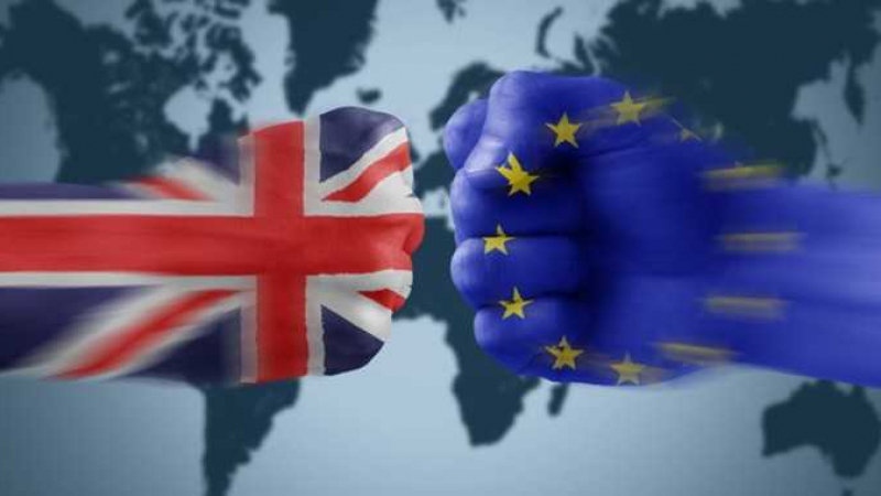 The Telegraph: Брюксел в ярост от заявлението на Великобритания, че следващият кръг от преговорите за Брекзит ще представлява „разговор за разговорите“