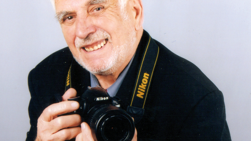 Димитър Бебенов, филмов оператор и режисьор, фотожурналист, на 85: Аз съм крадец на фотомигове!