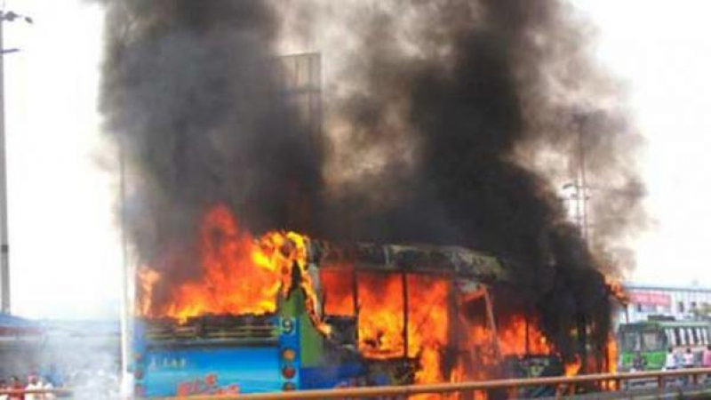 Огнен ужас с автобус във Варна! 