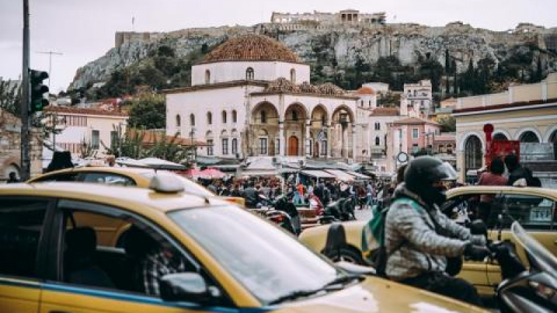 Хаос в Атина! Придвижването е невъзможно