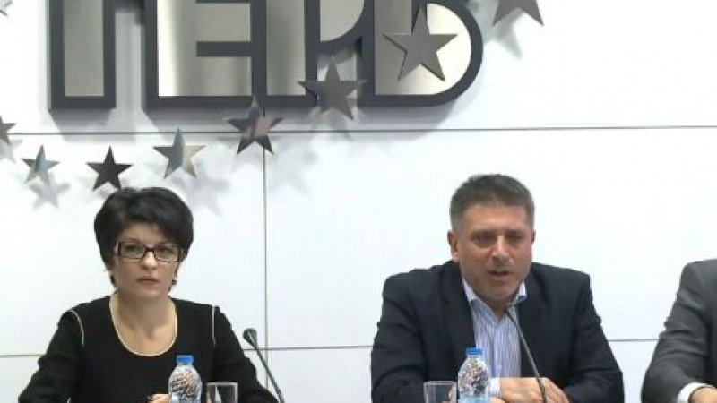 Десислава Атанасова протегна ръка към БСП и обяви: Очакваме златния пръст на Нинова в преследването на престъпленията в приватизацията