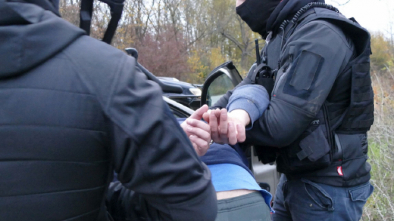 Шефовете на Криминална и Икономическа полиция в Стражица покривали наркобандата, разбита при спецакцията на ГДБОП