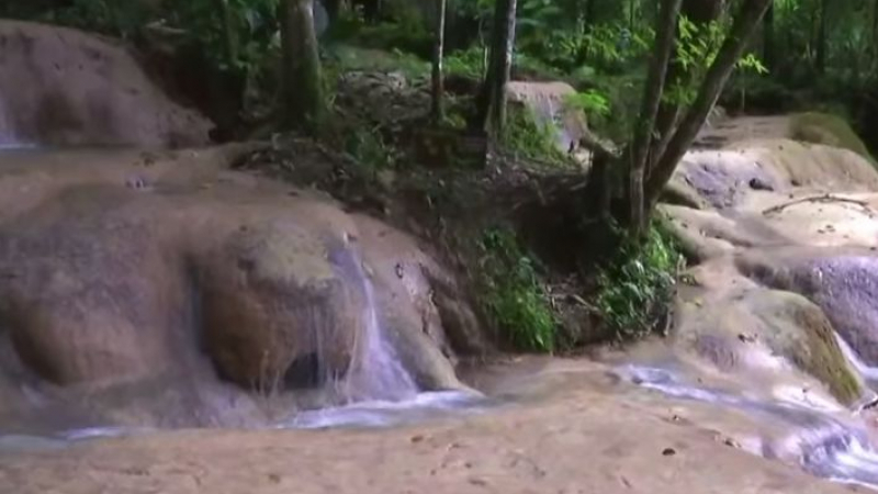 Уникален водопад в мексиканската джунгла изчезва мистериозно (ВИДЕО)