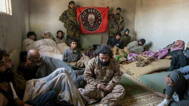 Сирийската армия плени 250 терористи на остров край Дейр ез-Зор
