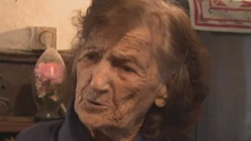 102-годишна баба, работила 30 години в шоколадова фабрика, разкри тайната на дълголетието! 
