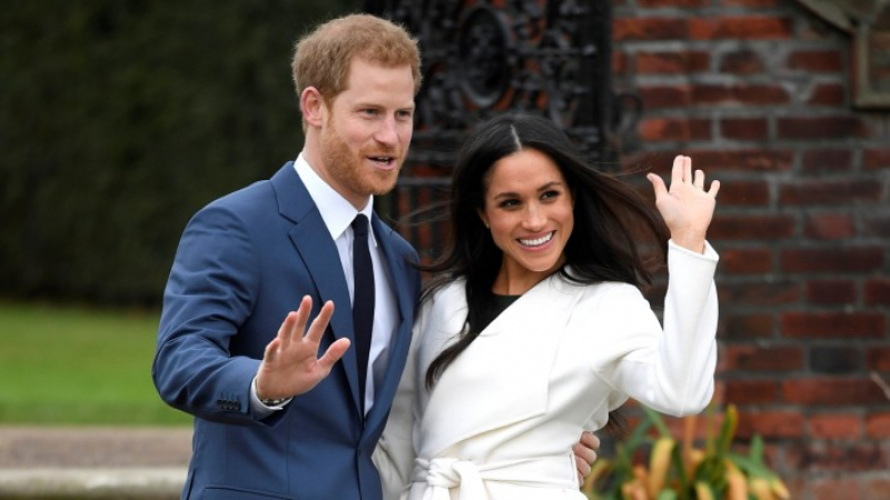 Часове след извънредната новина от Бъкингамския дворец щастливката Меган показа нещо прелюбопитно, а принц Хари загатна, че... (СНИМКИ/ВИДЕО)
