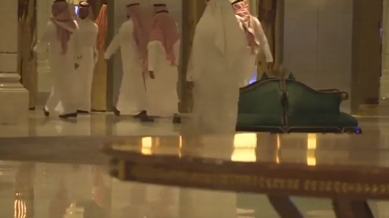 Би Би Си показа диамантената клетка, в която държат арестуваните за корупция саудитски принцове (ВИДЕО)