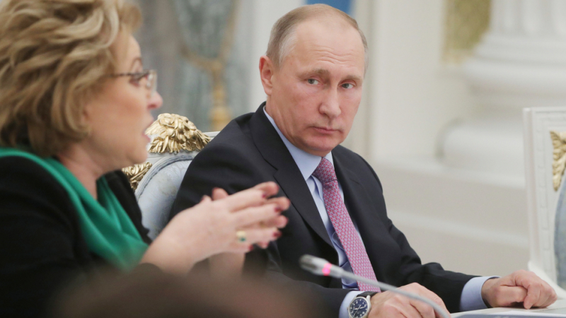 Санкции ли? Путин позлатява младите семейства за първо дете