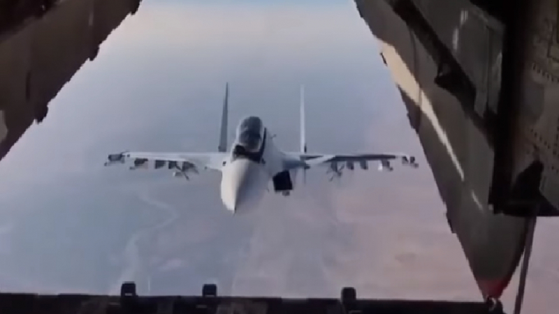 Сирия: Су-30СМ само дето не се наврял в трюма на транспортен Ил-76 (ЕФЕКТНО ВИДЕО)     