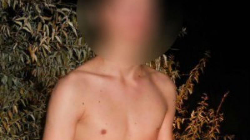 Пубер пусна голи СНИМКИ (18+) на невръстното си гадже, но бе лошо наказан от ядосан баща