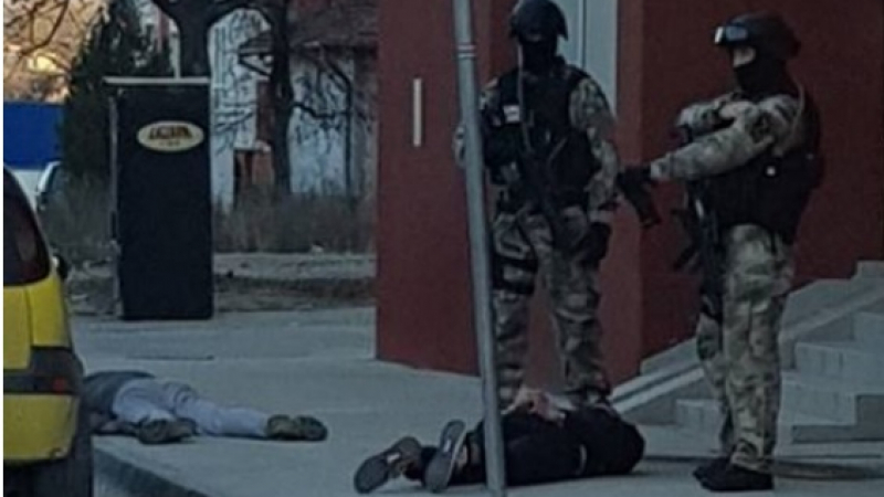Излязоха горещи подробности за акцията на МВР във Велико Търново, градът е заварден от полиция 
