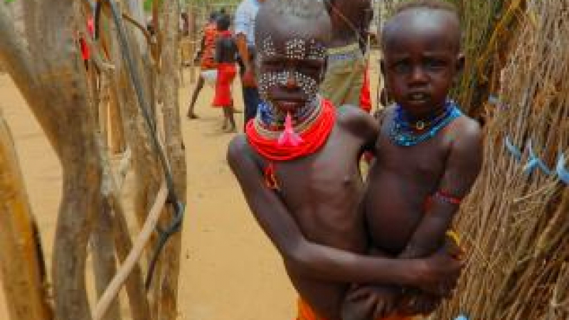 Страховитата практика "Минги" на племето Кара мирише на детска смърт