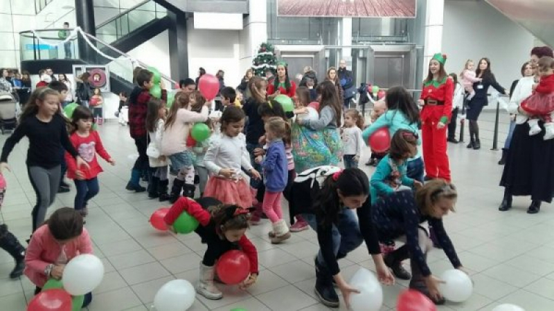 Няма да повярвате кои гости кацнаха на летище София, децата са в екстаз (СНИМКИ)