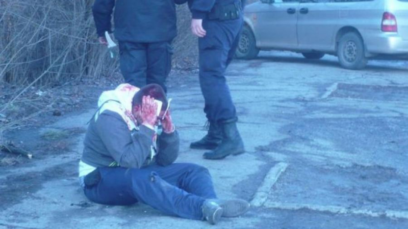 Зверство в центъра на Враца! Младежи като глутница вълци се нахвърлиха на мъж и го смляха от бой 