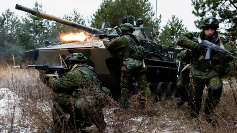 Bloomberg: Руската армия доказа, че войните се водят не само с пълни кесии