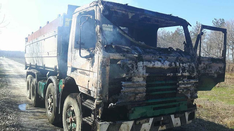 Камион пламна в движение по бул. „Цариградско шосе“ 