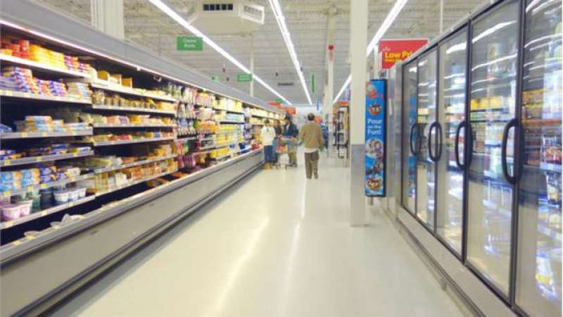 Вегани се заканиха да заразят със солна киселина храните в магазините за Коледа 