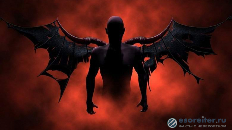 Потребител в мрежата изпадна в ужас: Намерих на своя детска СНИМКА демон от ада, който ни следи 
