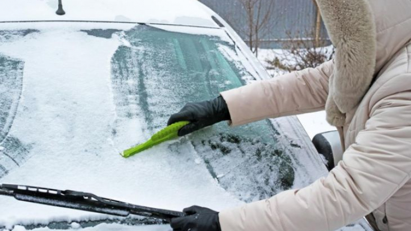 15 трика, които ще улеснят живота на шофьорите през зимата