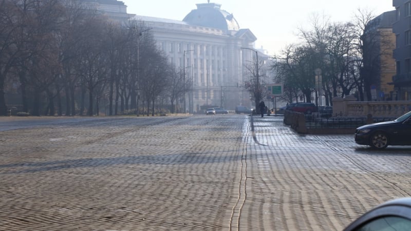 Фоторепортаж в БЛИЦ! София е по-пуста и безлюдна и от най-затънтеното село след Коледа!