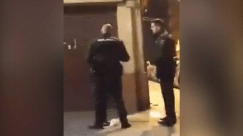 Шок във Валенсия: Жена започна да крещи на полицай, че ще му размаже топките, отговорът бе брутален (ВИДЕО)