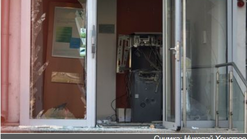 Горещи подробности за опита за обир в "Люлин", банкоматът бил разбит с...