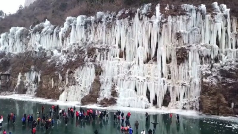 Уникална красота за туристите в Китай (ВИДЕО)