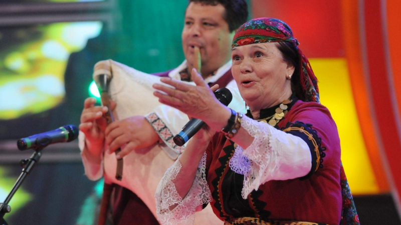 Валя Балканска не е на себе си, Никол спря дъха на певицата