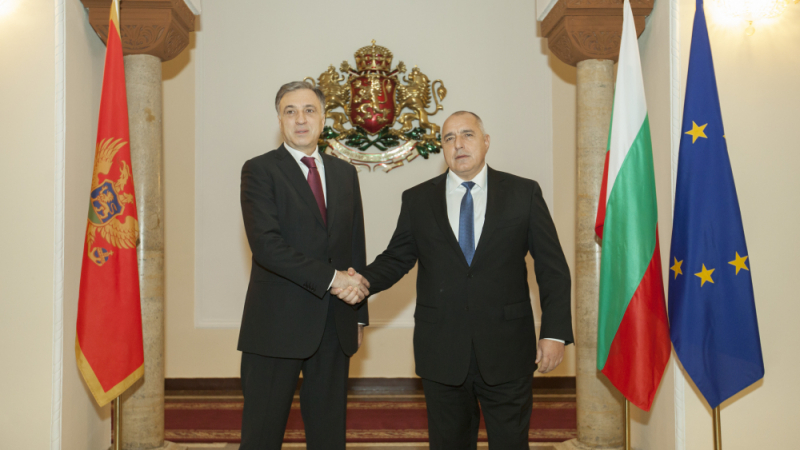 Борисов проведе важна среща в Министерския съвет, преди да отлети за Баку  (СНИМКИ)