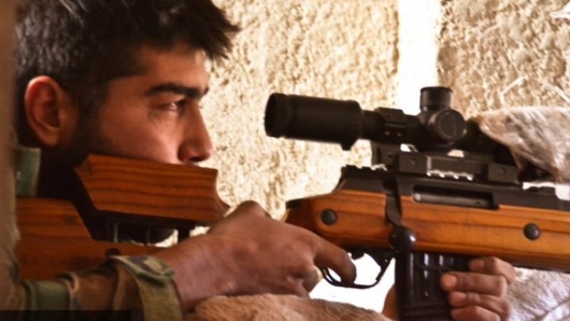AMN: Снайперисти от терористите започнали лов на офицери от САА в южната провинция Даръа