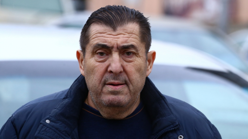 Митьо Пищова се разпищоли до полицията в Пловдив и стана за резил! (СНИМКИ)