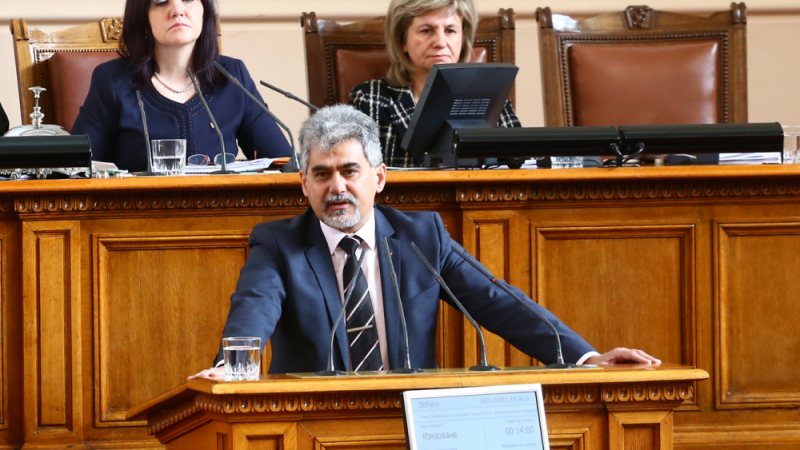 Депутат разкри какво ще стане с поста на Джамбазки в Европарламента, ако стане кмет 