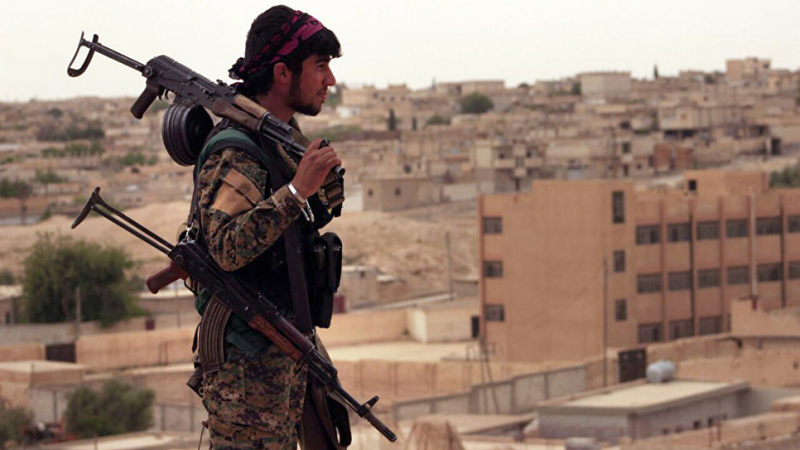 Пентагонът: Продължават тежките боеве с ИДИЛ в долината на река Ефрат 