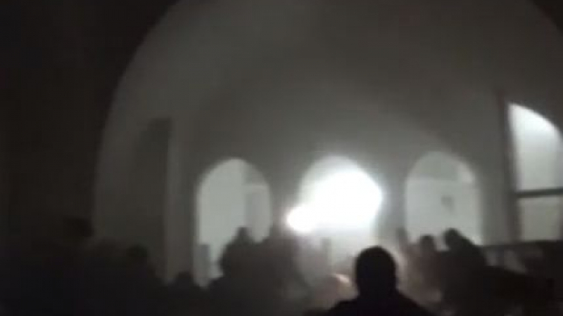 Ракета, изстреляна от Сирия, взе жертви в турска джамия (ВИДЕО)
