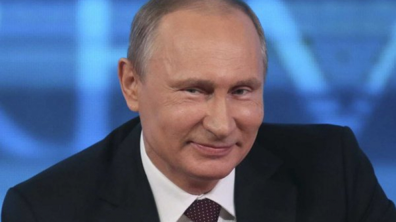 Снимка с Путин шокира интернет! Потребителите разбраха какво става, едва, когато се вгледаха отблизо
