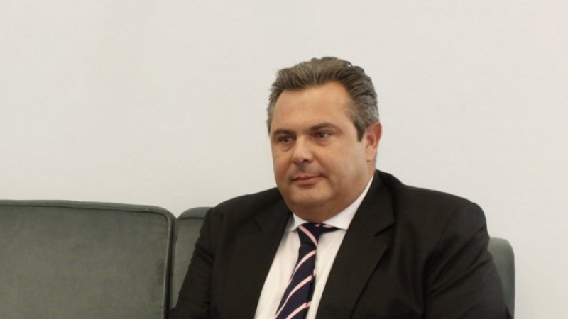 Скандал! Турция отказа да пусне гръцкия военен министър на спорен между двете страни остров (ВИДЕО)