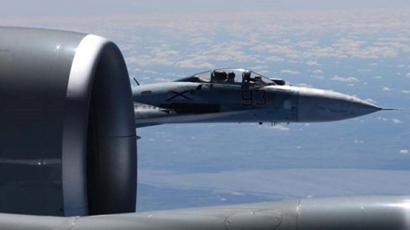 Пентагонът за екшън над Черно море: Руски изтребител Су-27 прелетя на 3 метра от разузнавателен P-3 Orion  