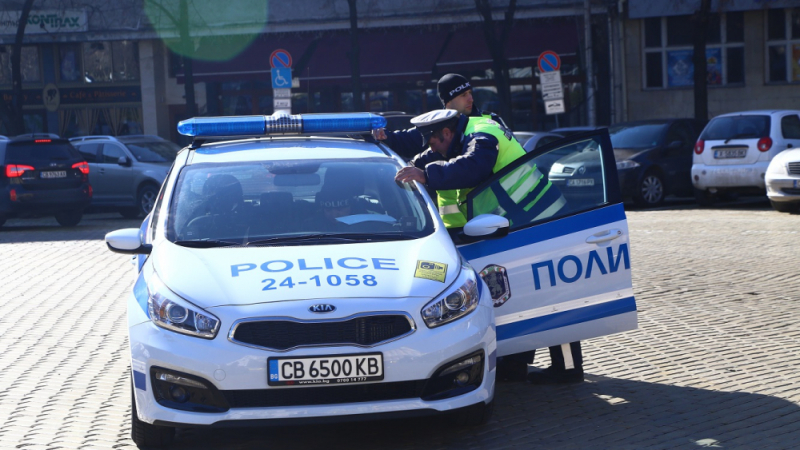 Полицай намери много пари на улица в центъра на София и ето какво направи с тях